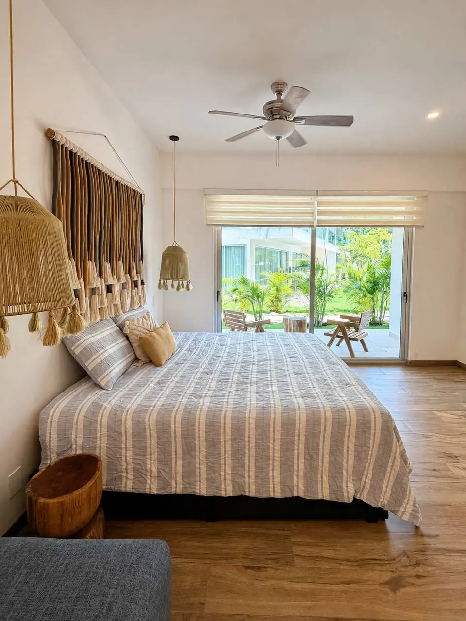 Upscale Playacar Studio w Beach Club & 4 Pools