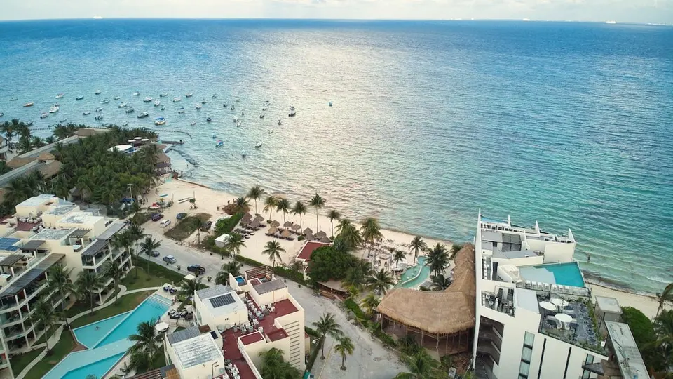 This beautiful beach, 150m from us.
